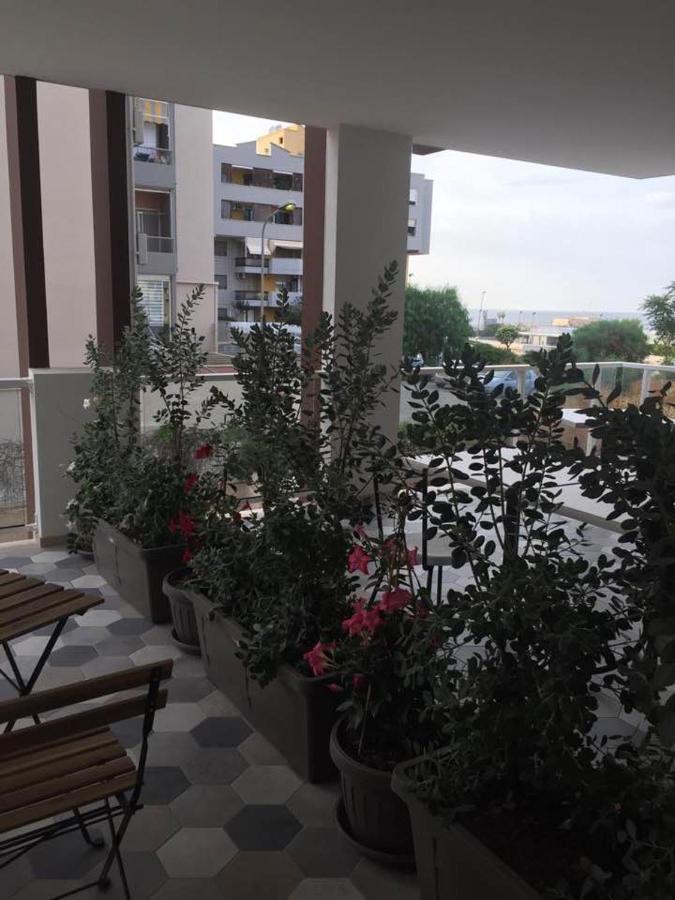 Le Rondini House Hotell Monopoli Eksteriør bilde