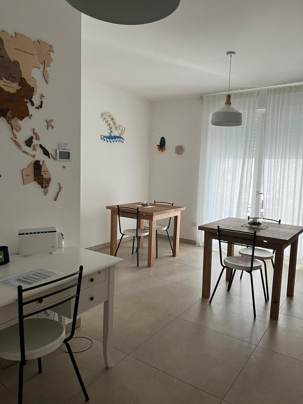 Le Rondini House Hotell Monopoli Eksteriør bilde